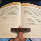 The Bookthumb Page Holder